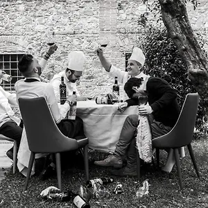 https://locanda-vigna-ilaria.it-tuscanyhotel.com